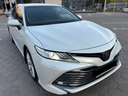 Toyota Camry 2021 года за 17 300 000 тг. в Алматы – фото 6