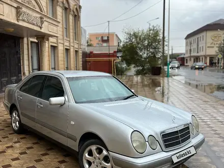 Mercedes-Benz E 200 1997 года за 3 500 000 тг. в Кызылорда – фото 10