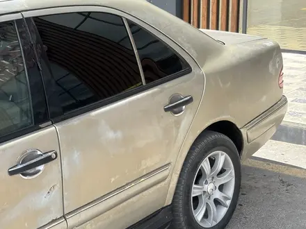 Mercedes-Benz E 320 1997 года за 3 000 000 тг. в Алматы – фото 4