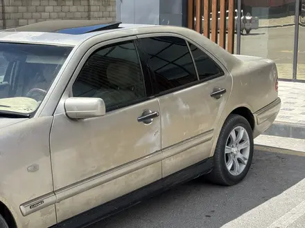 Mercedes-Benz E 320 1997 года за 3 000 000 тг. в Алматы – фото 3