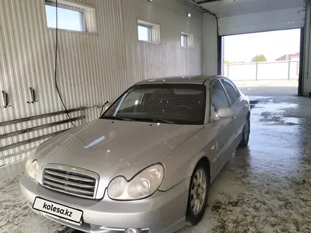 Hyundai Sonata 2004 года за 1 100 000 тг. в Актау – фото 2