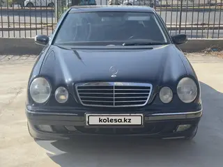 Mercedes-Benz E 280