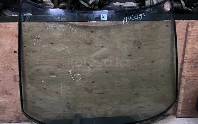 Лобовое стекло для Toyota Lucida за 50 000 тг. в Шымкент