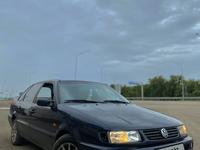 Volkswagen Passat 1995 годаүшін1 400 000 тг. в Караганда