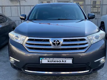 Toyota Highlander 2013 года за 13 200 000 тг. в Атырау – фото 12