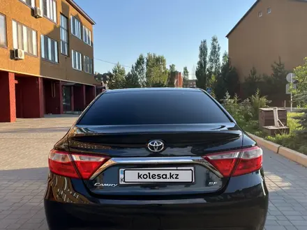 Toyota Camry 2016 года за 8 500 000 тг. в Актобе – фото 6