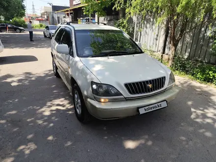 Toyota Harrier 1998 года за 4 000 000 тг. в Алматы