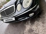 Mercedes-Benz E 320 2003 годаүшін5 500 000 тг. в Астана – фото 4