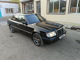 Mercedes-Benz E 300 1994 года за 2 400 000 тг. в Жезказган