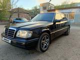 Mercedes-Benz E 300 1994 года за 2 400 000 тг. в Жезказган – фото 3
