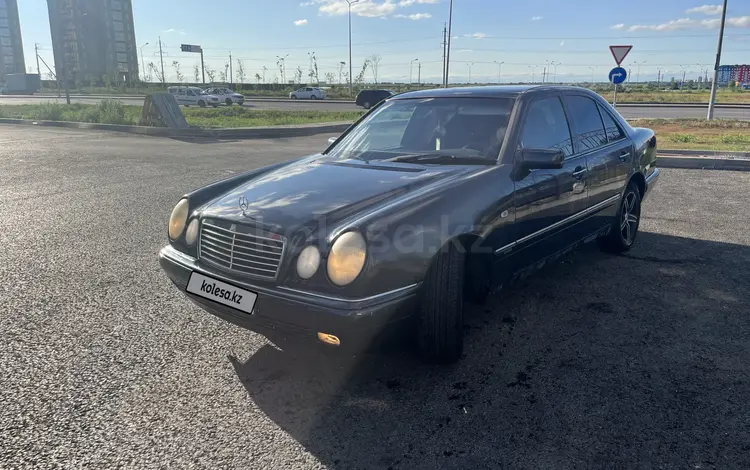 Mercedes-Benz E 200 1996 годаүшін1 800 000 тг. в Астана