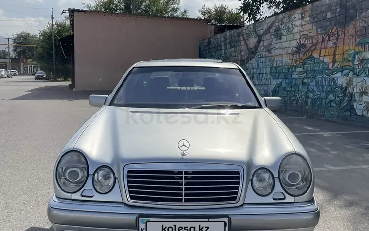 Mercedes-Benz E 320 1998 годаүшін4 500 000 тг. в Алматы