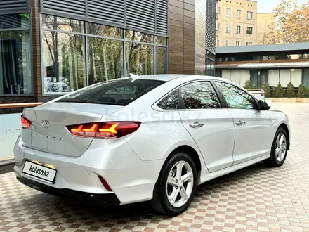 Hyundai Sonata 2021 года за 9 700 000 тг. в Шымкент – фото 6