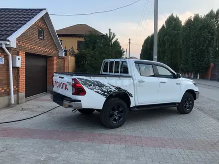 Toyota Hilux 2022 года за 21 000 000 тг. в Актобе – фото 3