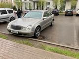 Mercedes-Benz E 320 2004 года за 5 900 000 тг. в Астана – фото 4