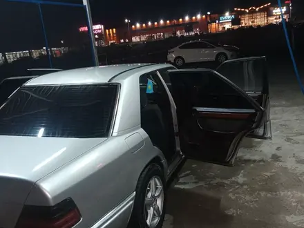 Mercedes-Benz E 280 1995 года за 1 700 000 тг. в Алматы – фото 23