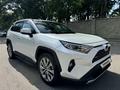 Toyota RAV4 2021 года за 17 000 000 тг. в Алматы – фото 3