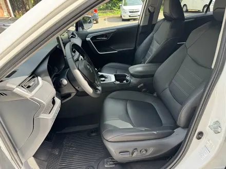 Toyota RAV4 2021 года за 17 000 000 тг. в Алматы – фото 12