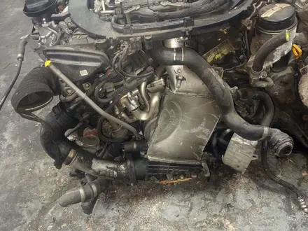 Двигатель на Mercedes Benz OM642 3, 0 дизель за 1 750 000 тг. в Алматы – фото 9