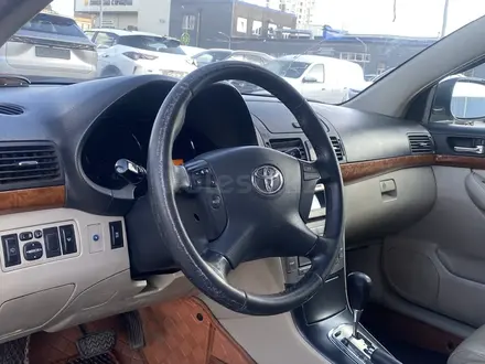 Toyota Avensis 2006 года за 2 890 000 тг. в Караганда – фото 11