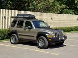 Jeep Liberty 2005 года за 7 000 000 тг. в Караганда – фото 2