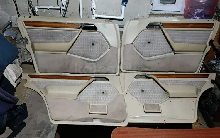 Дверные карты на Мерседес W124 за 20 000 тг. в Караганда