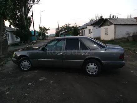 Mercedes-Benz E 200 1994 года за 1 400 000 тг. в Алматы – фото 8