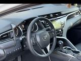 Toyota Camry 2020 года за 13 600 000 тг. в Семей – фото 5