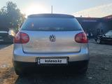 Volkswagen Golf 2008 годаfor3 000 000 тг. в Алматы – фото 4