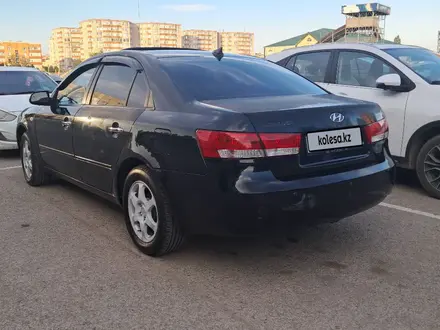 Hyundai Sonata 2005 года за 3 200 000 тг. в Актау – фото 2