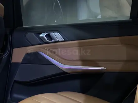 BMW X7 2021 года за 58 500 000 тг. в Алматы – фото 8