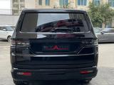 Jeep Grand Wagoneer 2023 года за 58 500 000 тг. в Астана – фото 3