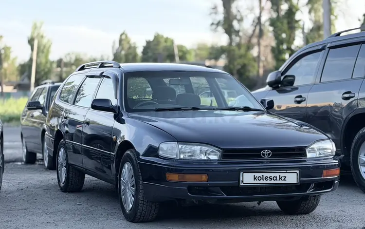 Toyota Camry 1996 годаүшін2 200 000 тг. в Тараз