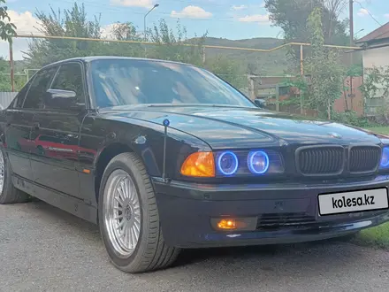 BMW 730 1995 года за 2 500 000 тг. в Есик