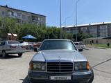 Mercedes-Benz E 200 1988 годаүшін1 550 000 тг. в Талдыкорган – фото 2