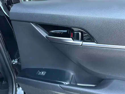Toyota Camry 2019 года за 11 500 000 тг. в Кызылорда – фото 15