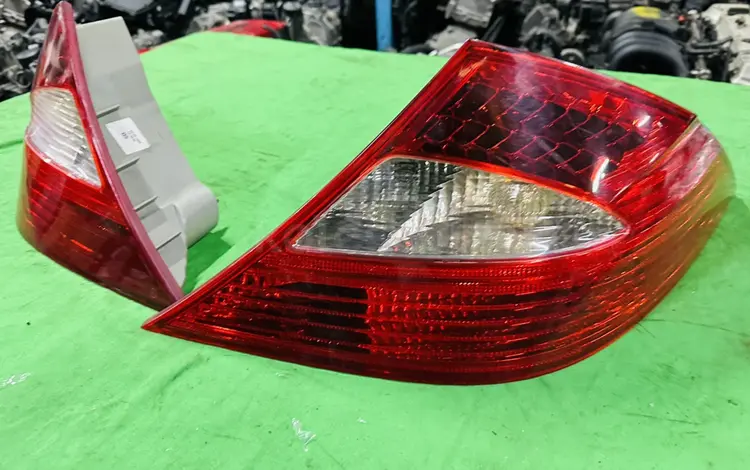 C219 CLS350 задний фонарь до рестайлинг за 60 000 тг. в Алматы