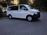 Volkswagen Caravelle 2020 года за 19 300 000 тг. в Алматы – фото 5