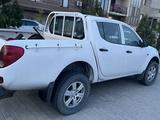 Mitsubishi L200 2008 годаүшін4 800 000 тг. в Актау – фото 2