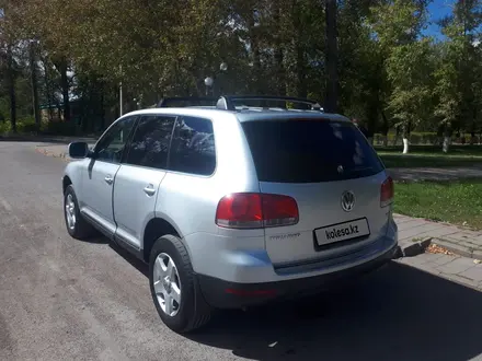 Volkswagen Touareg 2005 года за 3 900 000 тг. в Караганда