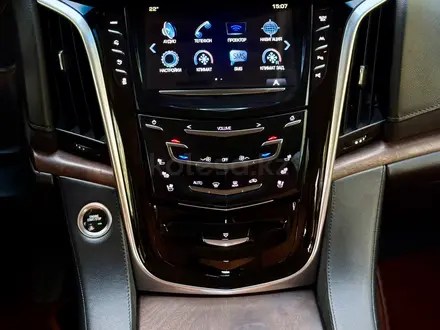 Cadillac Escalade 2019 года за 27 000 000 тг. в Алматы – фото 17