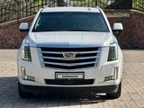 Cadillac Escalade 2019 года за 27 000 000 тг. в Алматы