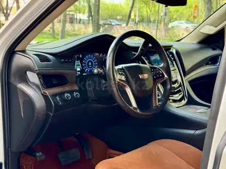 Cadillac Escalade 2019 года за 27 000 000 тг. в Алматы – фото 10
