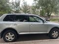 Volkswagen Touareg 2004 года за 4 600 000 тг. в Алматы – фото 2