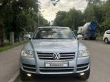 Volkswagen Touareg 2004 года за 4 600 000 тг. в Алматы