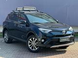 Toyota RAV4 2018 года за 14 740 000 тг. в Алматы – фото 3