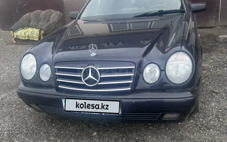 Mercedes-Benz E 220 1996 года за 2 550 000 тг. в Тараз