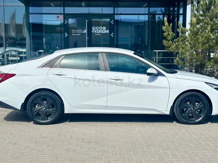Hyundai Elantra Elegance 2022 года за 8 670 000 тг. в Караганда – фото 8