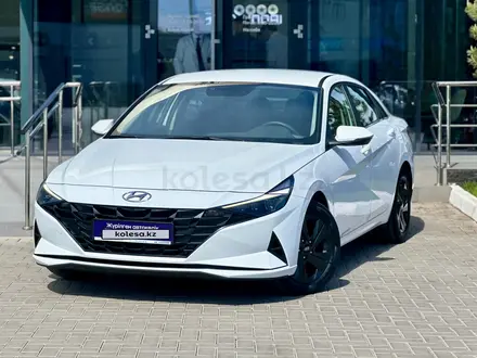 Hyundai Elantra Elegance 2022 года за 8 670 000 тг. в Караганда