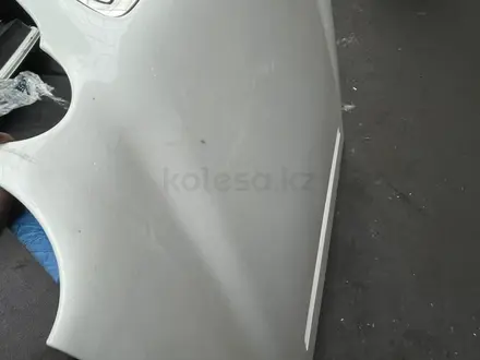 Капот на Mercedes Benz W210 рестайлинг за 1 338 тг. в Алматы – фото 4